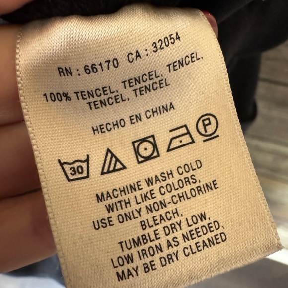 Elevenses Anthropologie Utility Black Wide Leg Crop Tencel Jumpsuit Womens 8‎ - Picture 5 of 7